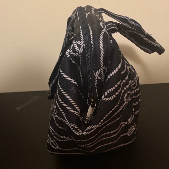 Lug Nautical Navy style lunch bag - Picture 6 of 10